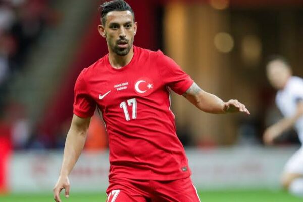 Futbollisti i Turqisë: Fishekzjarrët vetëm se na motivuan