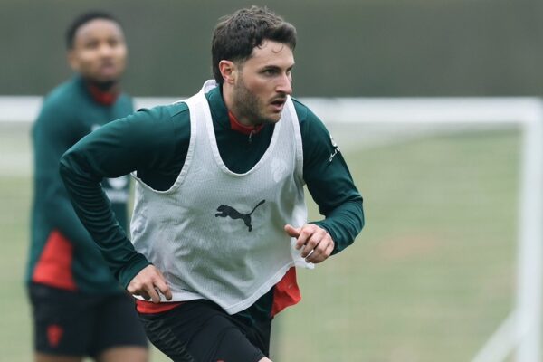 Milan gjen sërish bomberin e tij, Gimenez rikthehet në stërvitje pas disa muajsh