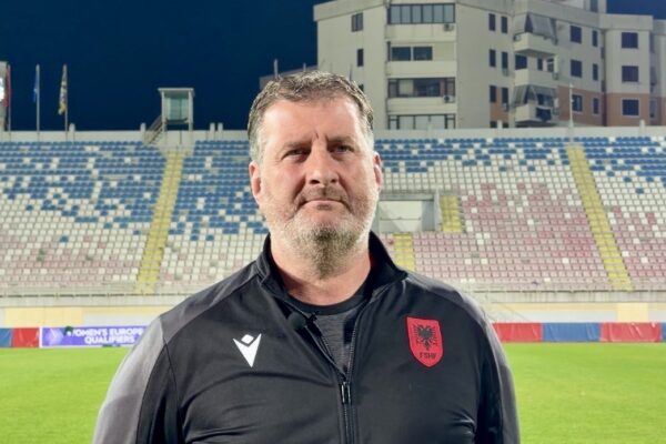 Botërori 2027 për vajza/Trajneri Grima para Çekisë: E njohim mirë kundërshtarin, kam besim tek ekipi