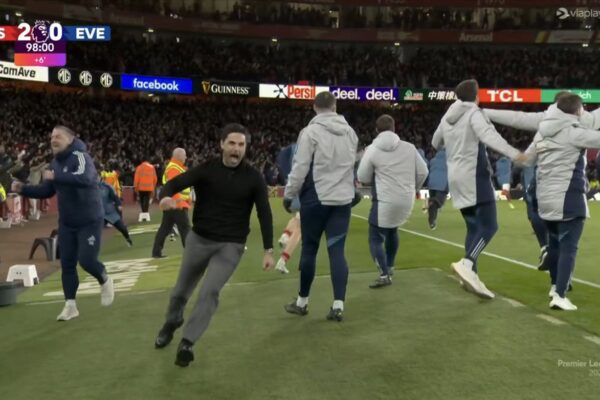 Gyokeres dhe një 16-vjeçar shpëtojnë Arsenalin nga turpi, Newcastle me fitore të madhe ndaj Chelsea-t në “Stamford Bridge” (video)