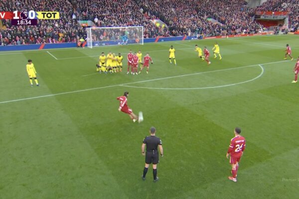 Vendos SUPERGOLI i Szoboszlai, Liverpool e mbyll në avantazh pjesën e parë ndaj Tottenham (video)