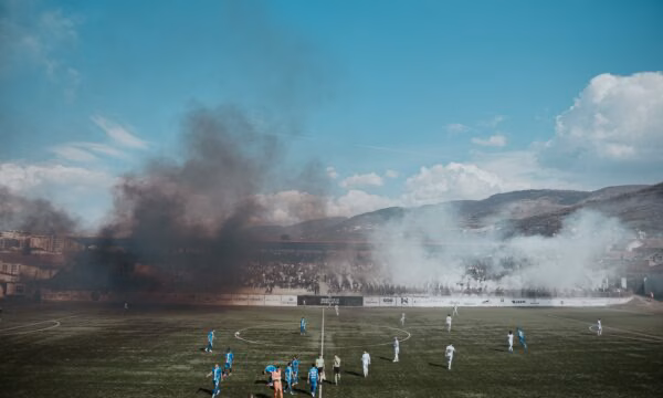 Incidentet në derbin ndaj Vushtrrisë, Liria gjobitet me dy ndeshje pa praninë e tifozëve