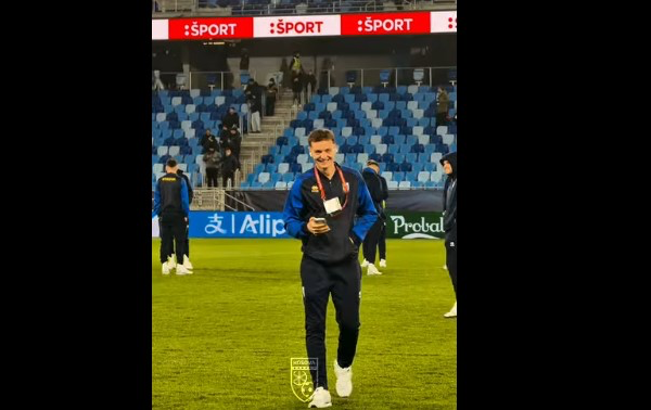 “Dardanët” mbërrijnë në stadiumin “Tehelne pole”, gati për gjysmëfinalen