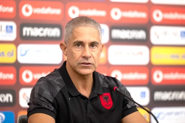 “Polonia, lojtarë të nivelit të lartë”/ Humbja me Poloninë, reagon Sylvinho