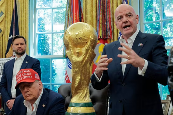 Dhunë, luftë dhe tarifa. 100 ditë larg startit, por Botërori është në rrezik. Çfarë po ndodh?