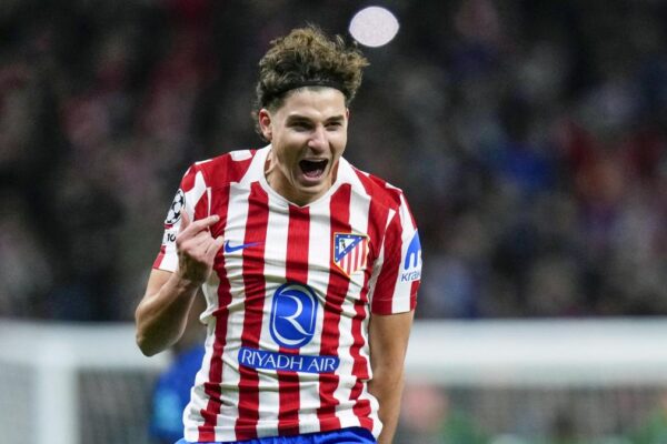 Barcelona e gatshme të paguajë 100 mln euro, Atletico pranon largimin e Alvarez me një kusht: Të paguhet klauzola