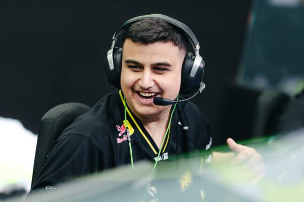 “Makazze” dhe “Na’Vi” kualifikohen në një finale tjetër, ylli kosovar shkëlqen kundër ekipit rus