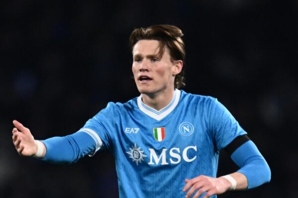 “Nëse babai im ishte Zoti te Napoli, atëherë McTominay është Jezusi”