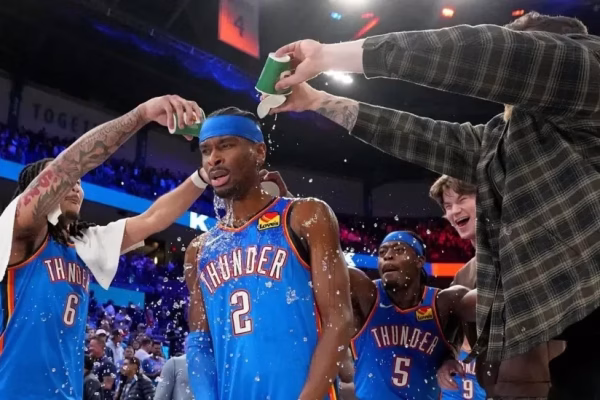 Gilgeous-Alexander thyen rekordin 63-vjeçar të NBA-së