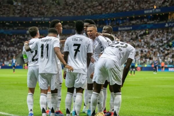 Superkompjuteri parashikon fituesin e Ligës së Kampionëve pas shortit të fundit