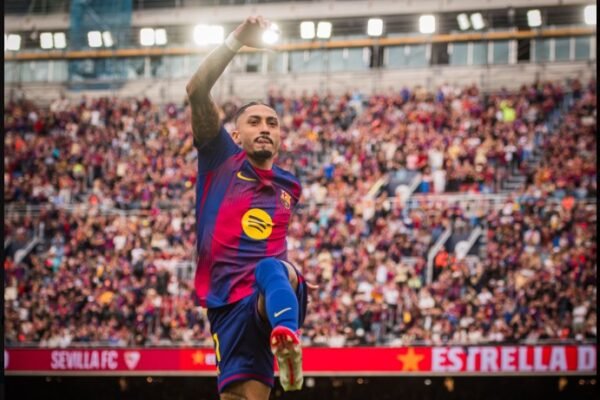 Barcelona mbaron punë ndaj Sevilla që në pjesën e parë. Raphinha nuk gabon nga pika e bardhë, Olmo nuk fal (video)