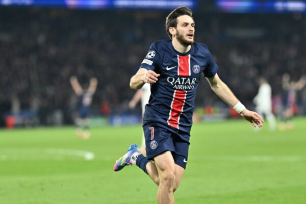 Te PSG e akuzojnë si individualist, Kvaratskhelia drejt largimit?