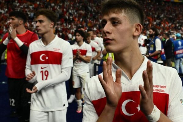 Montella bën vetëm një ndryshim, ky do të jetë formacioni i Turqisë ndaj Kosovës (foto)