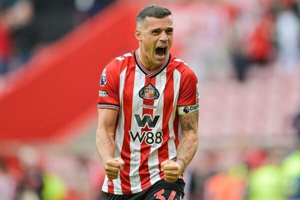 Granit Xhaka arrin 250 ndeshje në Premier League, moment historik për kapitenin e Sunderland