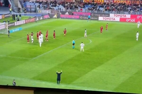 Momenti kur Spalletti i kërkonte Zhegrovës ta bënte një krosim në zonë!