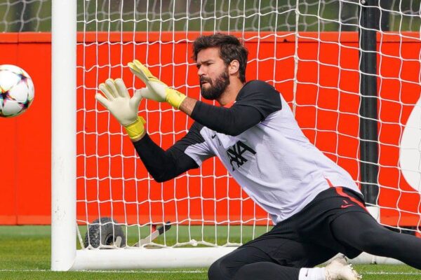 Liverpool humbet Alisson për një kohë të pacaktuar edhe Etikite s’do të luajë me kombëtaren e Francës