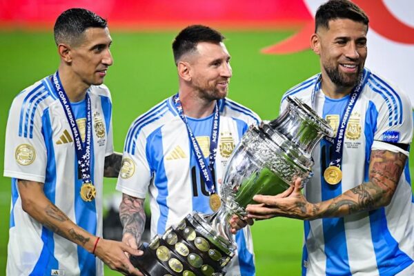 Prapaskena/ Argjetnina “i trembej” Spanjës, UEFA akuzon: “Finalissima” s’do luhet për shkak se u refuzuan të gjitha opsionet!