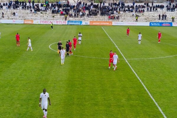 Abissnet Superiore në RTSH/ Bylisi fiton derbin e mbijetesës, Flamurtari “dorëzohet” në kohën shtesë