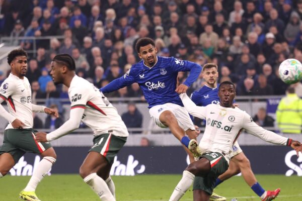 Pas turpërimit në Champions, Chelsea e pëson keq edhe në PL. Everton me fitore të madhe dhe futet në garë për Europën (video)