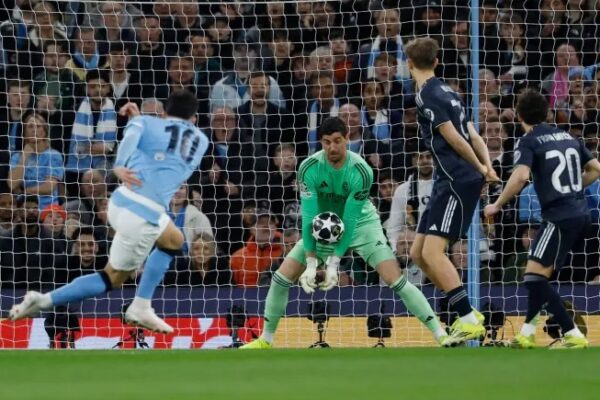 Reali konfirmon diagnozën e Courtois, belgu qëndron gjashtë javë jashtë fushave