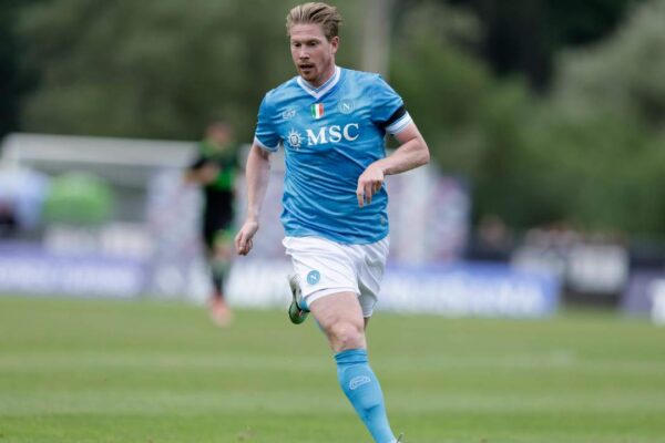 De Bruyne zbret në stërvitje për herë të parë pas 4 muajsh, te Napoli e presin krahëhapur