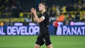 Real Madridi has pengesa në merkato – Schlotterbeck drejt rinovimit me Dortmundin