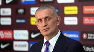 Presidenti i TFF-së Ibrahim Haciosmanoglu:Nëse nuk i mposhtim Rumaninë,Kosovën apo Sllovakinë atëherë nuk e meritojmë botërorin