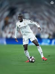 Ferlan Mendy pëson lëndim kundër Man.City-it-Pritet të mungojë për një kohë larg fushave të blerta