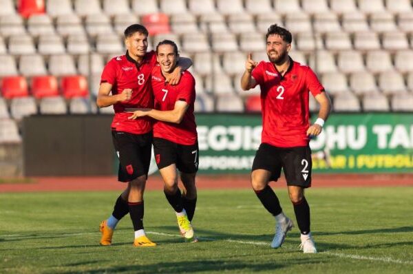 “Nuk vijmë dot për shkak të situatës”- Lufta në Lindjen e Mesme, anulohet miqësorja e futbollit Shqipëri-Japoni, do zhvillohej në Antalia!