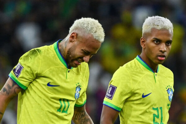 Neymar mesazh ngushëllimi Rodrygo pas dëmtimit: Je trashëgimtari im, kujdesu për veten vëlla i vogël