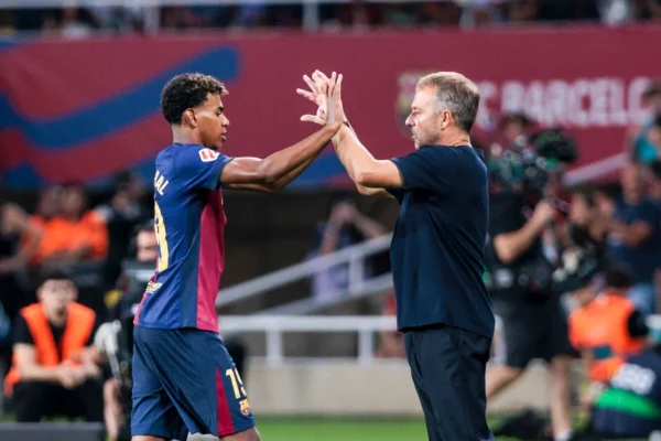 Flick: Futbolli gjithnjë ka rezervuar surpriza, presim magji nga Yamal por e gjithë skuadra po luan mirë