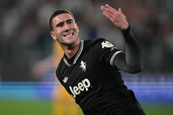 Ndryshon situata e Vlahovic te Juventusi, pritet vetëm firma