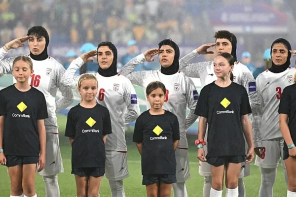Futbollistet iraniane përballen me dënimin me vdekje, u shpallën tradhtare për gjestin e tyre para ndeshjes