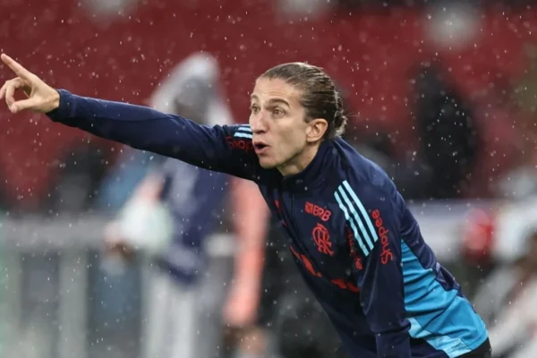 Fitoi 8-0 dhe më pas u shkarkua, zbulohet arsyeja tronditëse e vendimit ndaj trajnerit të njohur