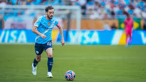 Barcelona përballet me një dilemë të artë: rasti Bernardo Silva