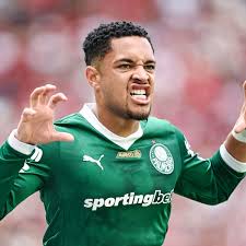 Chelsea përgatit ofertë mbi 50 milionë euro për Vitor Roque