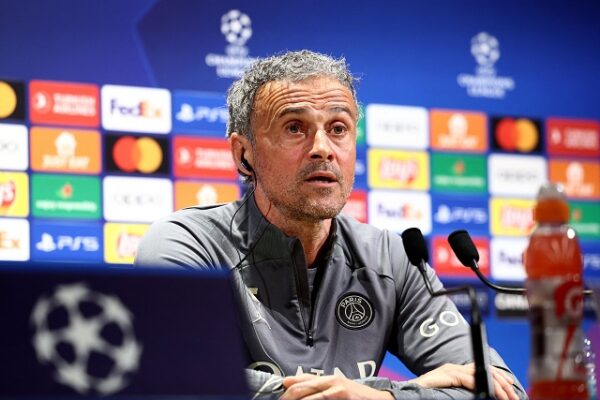 Luis Enrique: Botërori? Lojtarët duhet të përqendrohen te klubi, ne duam të arrijmë objektivat tona