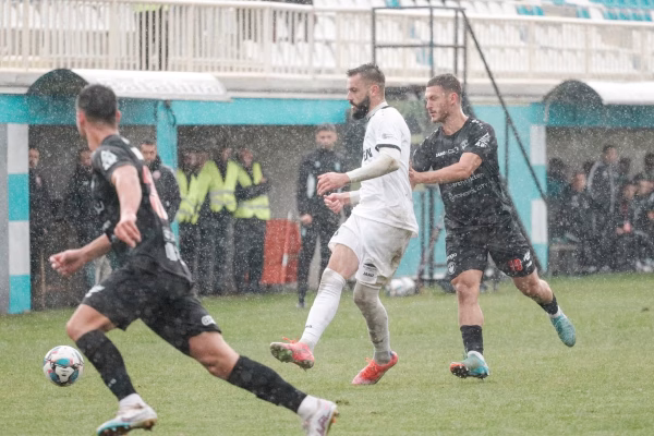 Tri ndeshje të Superligës luhen sot nga ora 13:00, vëmendja te Llapi – Gjilani