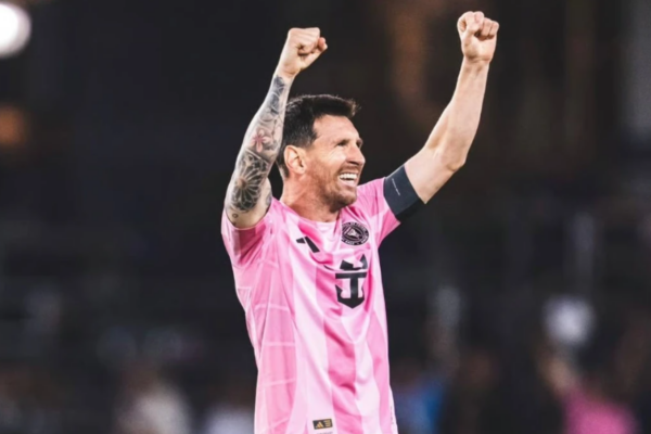 Lionel Messi shënoi golin e 900-të në karrierën e tij