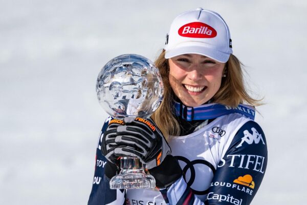 Mikaela Shiffrin e pandalshme, vjen Kupa e 6-të e Botës për skiatoren amerikane