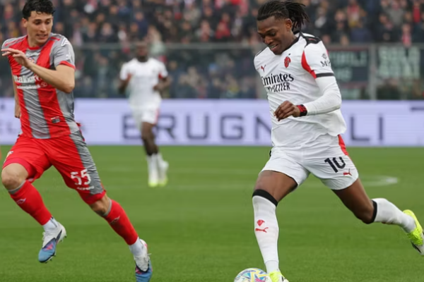 Pavlovic dhe Leao shënojnë në frymën e fundit, Milani fiton në transfertë