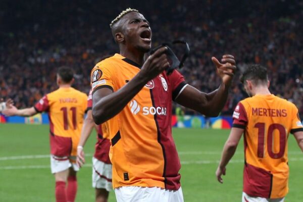 Zbulohet klauzola e veçantë që pengon transferimin e Osimhen te Juventus, por jo tek ekipet angleze