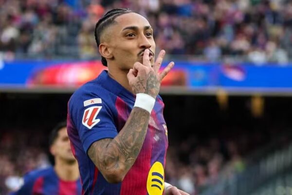 Barcelona nuk e llogarit Sevilla-n, 7 gola të shënuar në “Camp Nou”. Raphinha shënon tregolësh (video)