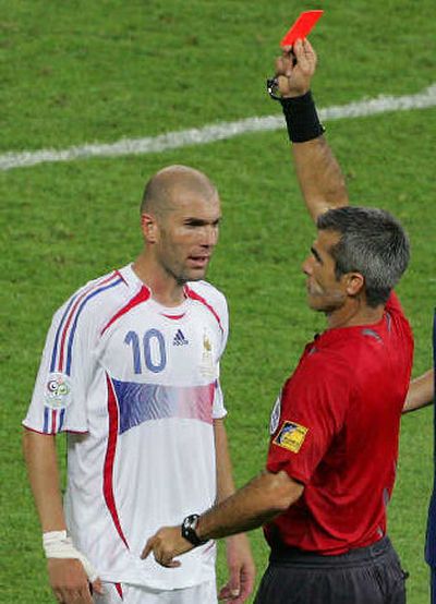 FIFA sanctions Zidane, Materazzi