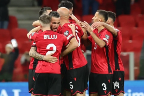 Sylvinho publikon listën për play-off, ftohen dy emra të rinj dhe rikthehet Anis Mehmeti