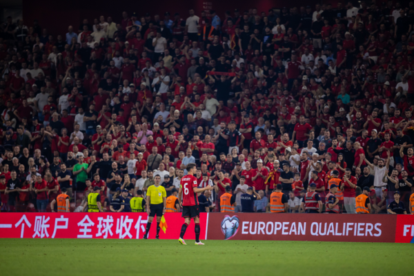 Informacion tepër i rëndësishëm për tifozët kuqezinj, që do ta ndjekin Poloni–Shqipëri në Varshavë