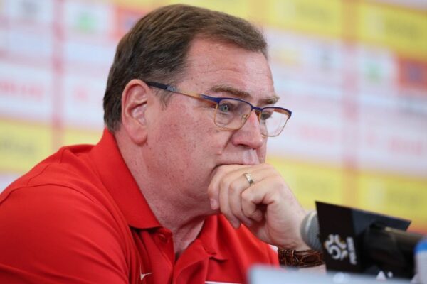 Jan Urban nis sfidën në distancë me Sylvinho-n: Duam të kontrollojmë ndeshjen, por nuk e dimë si do të luajnë kundërshtarët!