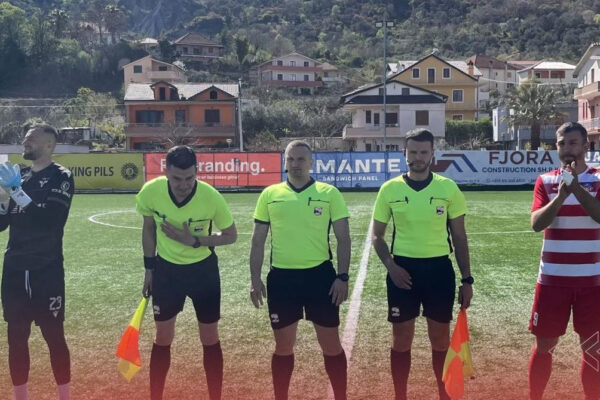 Miqësore, Korabi mund Vorën