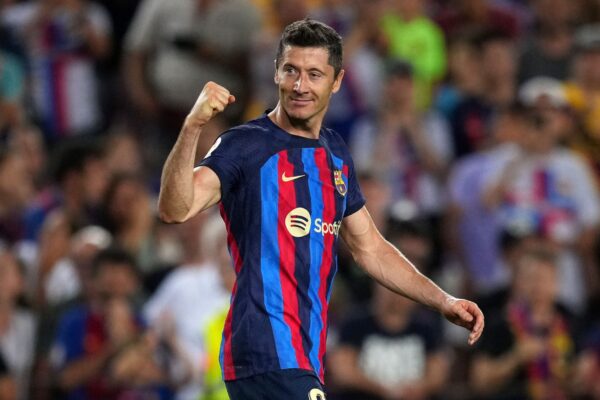 E kërkojnë Milani dhe Juventusi, Barcelona i ofron rinovim kontrate Lewandowskit