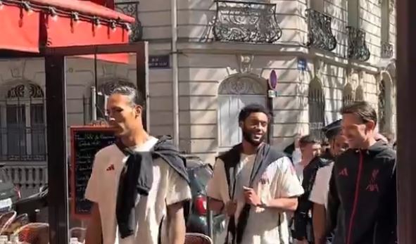 Pak orë para ndeshjes, lojtarët e Liverpoolit dalin në qytetin e Parisit